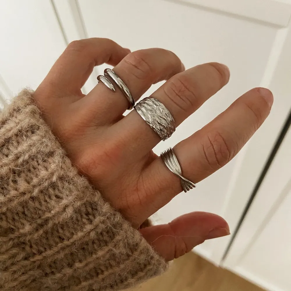 Anillo Loana