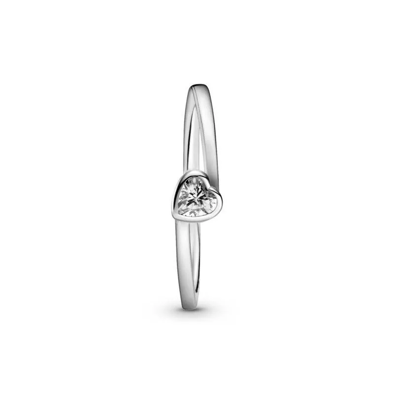 ANILLO PANDORA CORAZÓN SOLITARIO TRANSPARENTE INCLINADO 199267C02