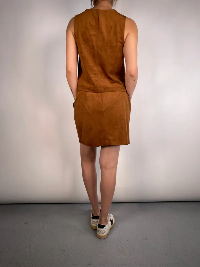 BANANA REPUBLIC Set Top Y Falda Vegan Suede