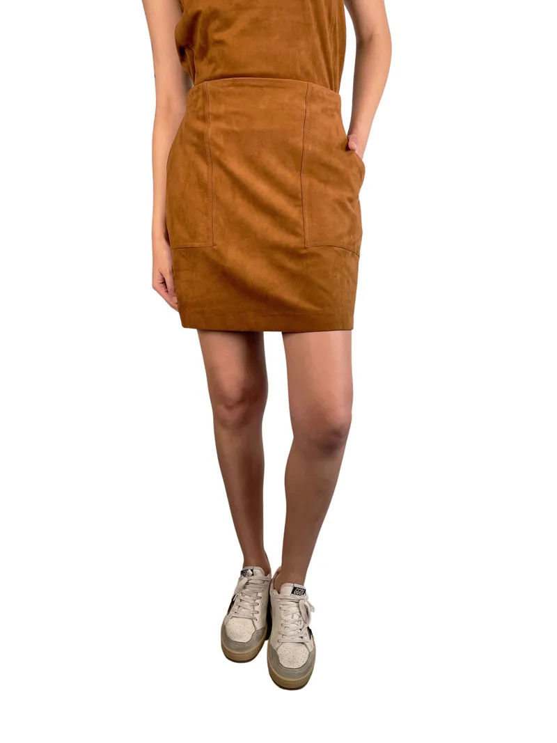 BANANA REPUBLIC Set Top Y Falda Vegan Suede