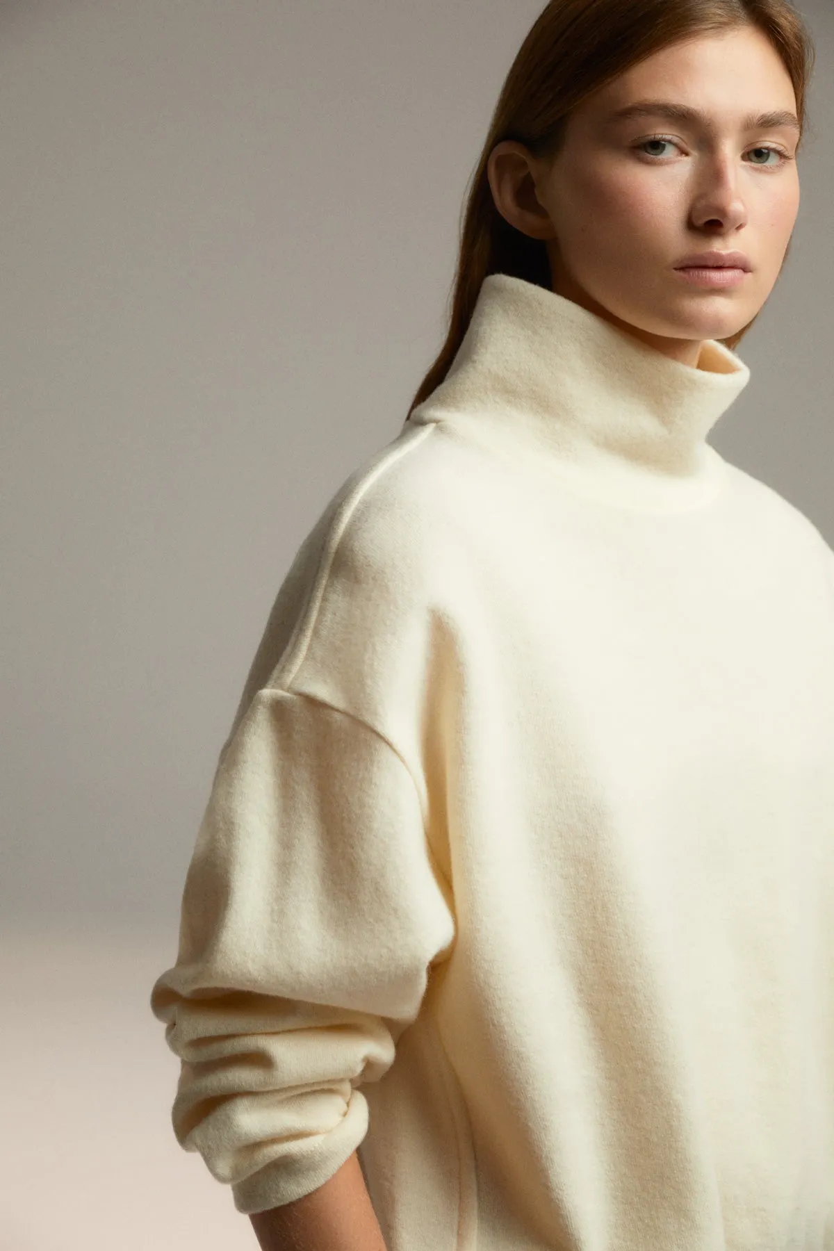 BEIGE KAON KNITTED JUMPER