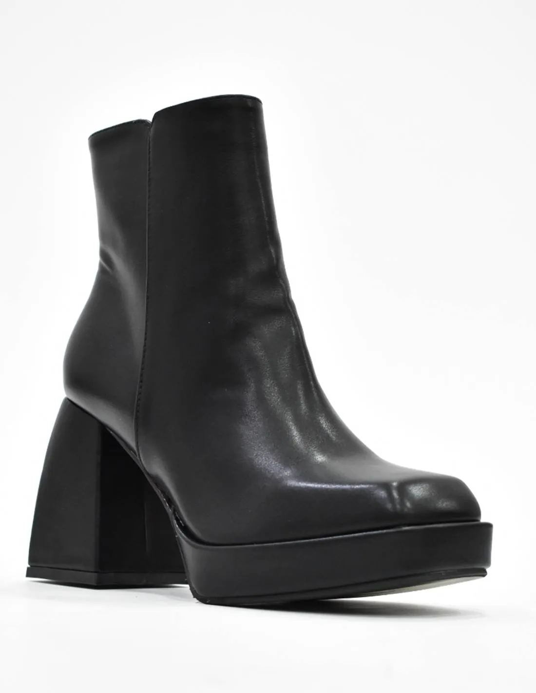 Botines negros de piel sintetica | Magaluf
