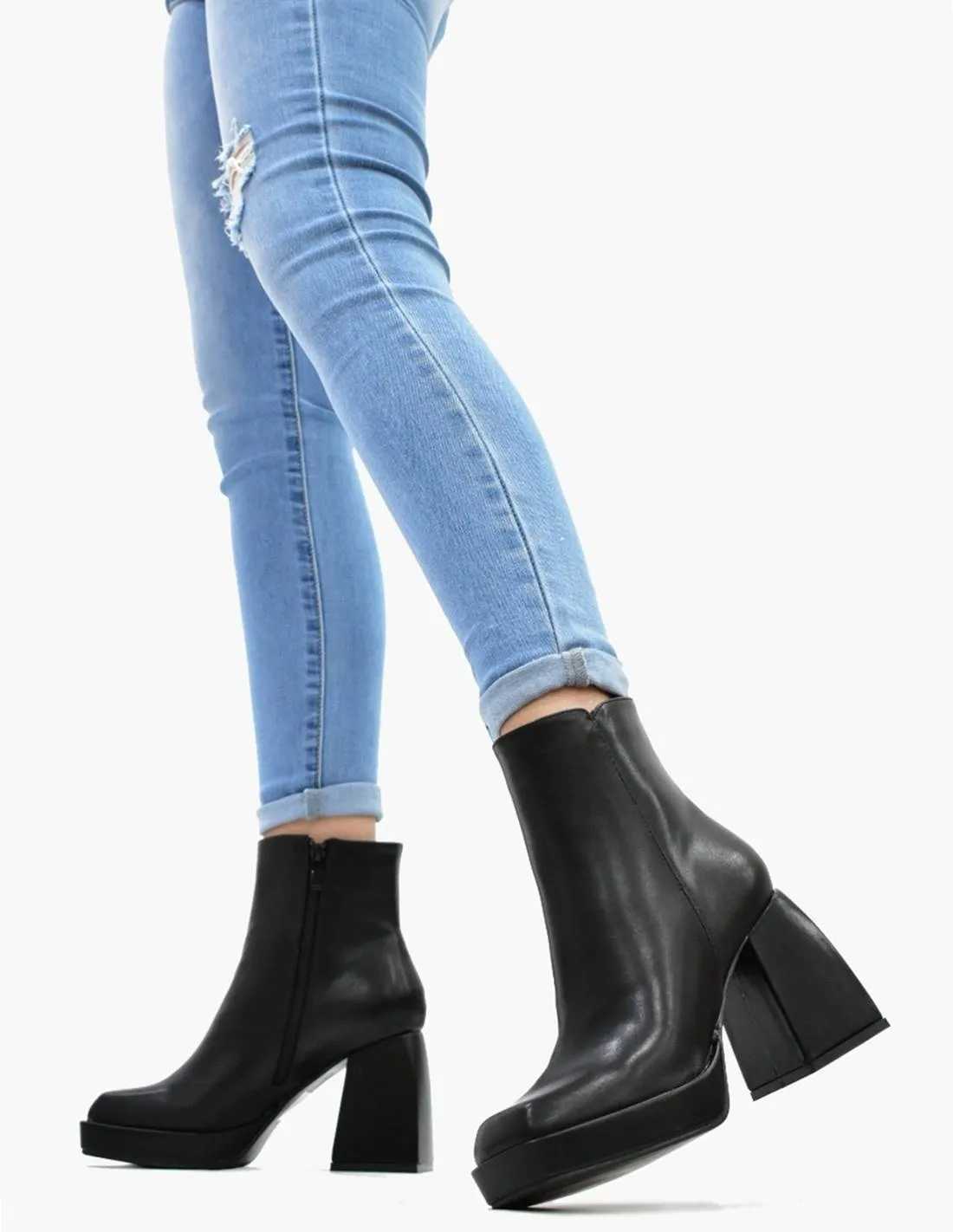 Botines negros de piel sintetica | Magaluf