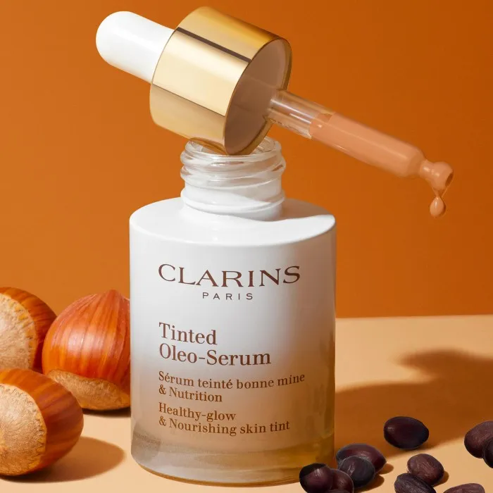 CLARINS TINTED OLEOSERUM  SéRUM CON COLOR BUENA CARA Y NUTRICIóN EN   TEINTE 04
