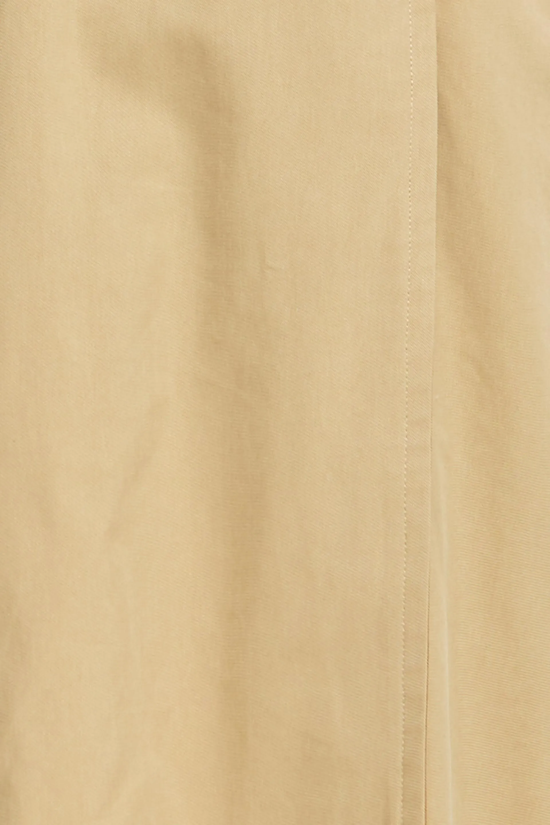 Gabardina con paneles