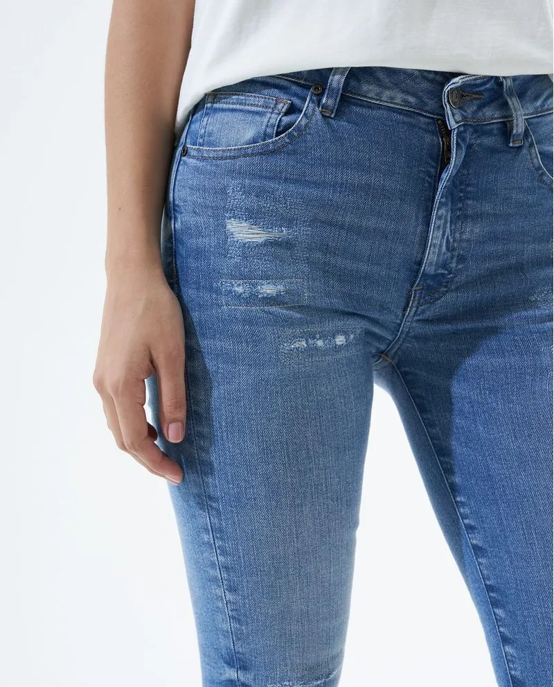 Jean Jegging fit cinco bolsillos para mujer