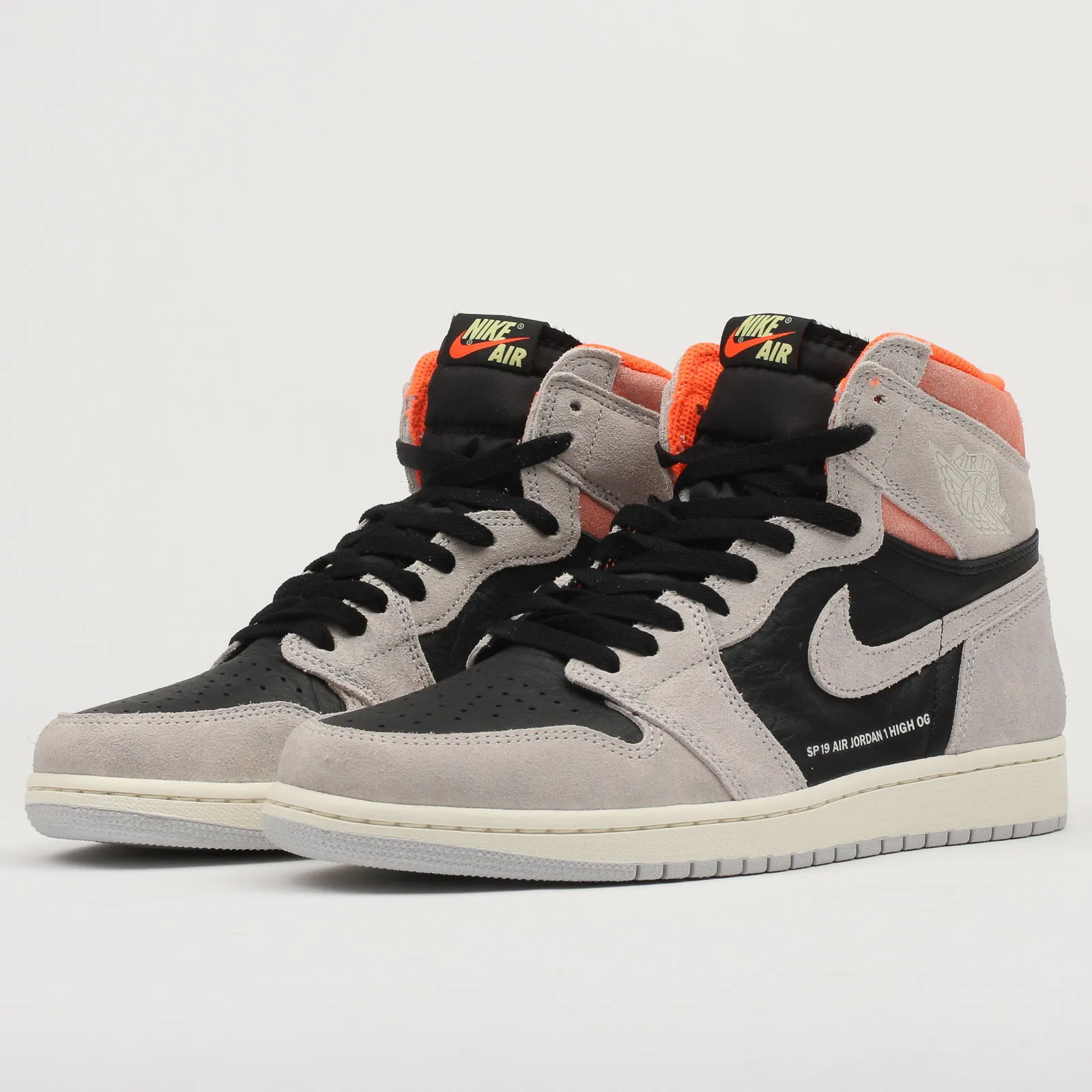 Jordan Air Jordan 1 Retro High OG "Neutral Grey"