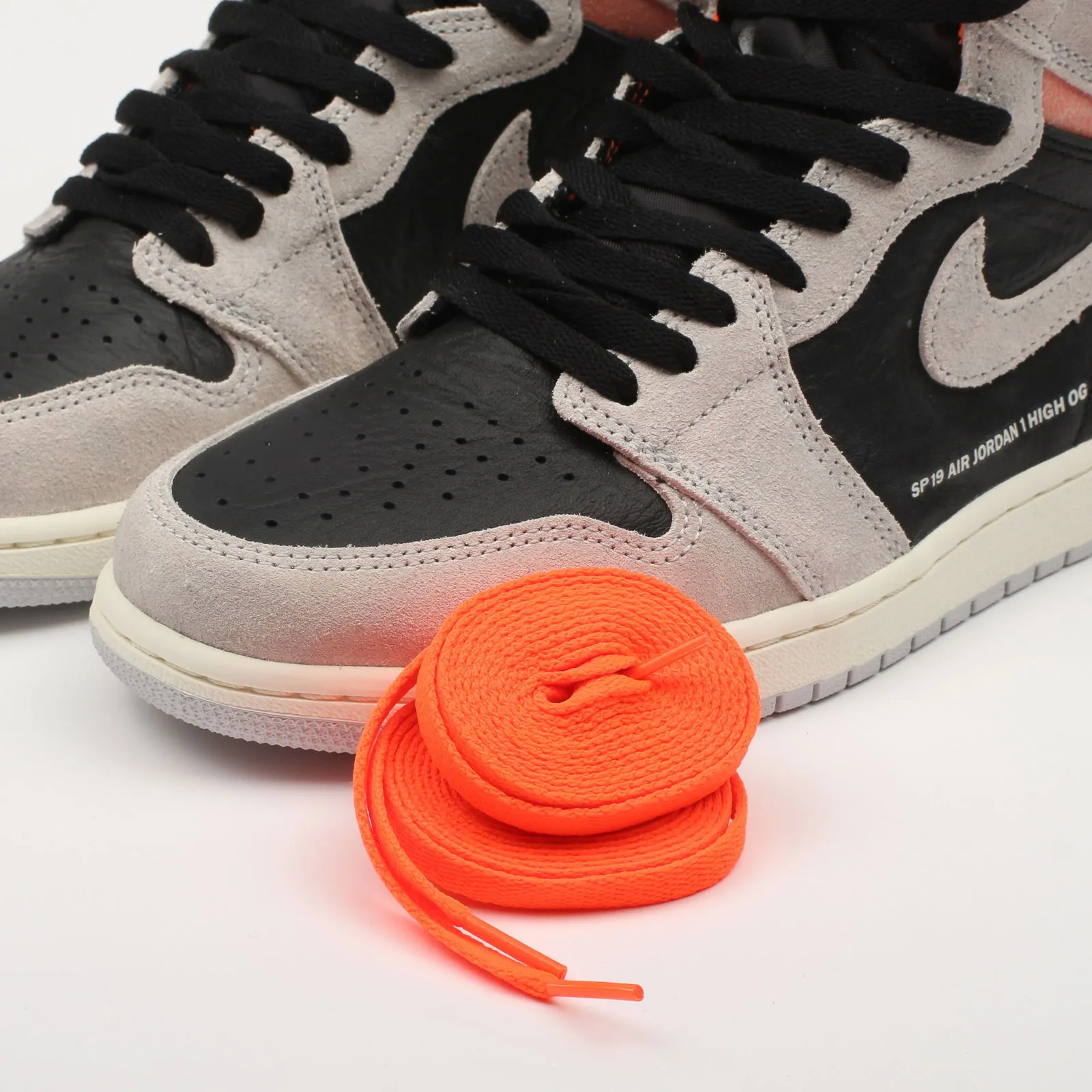 Jordan Air Jordan 1 Retro High OG "Neutral Grey"
