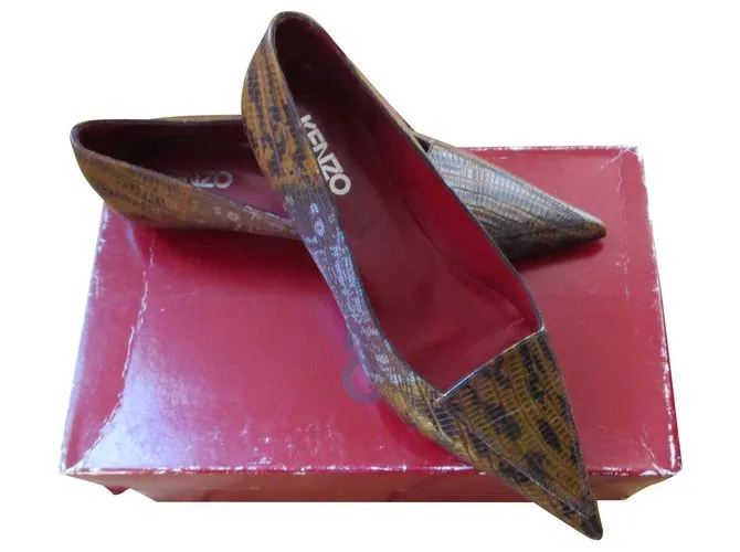 Kenzo, bailarinas de becerro iguana, 36. Multicolor 