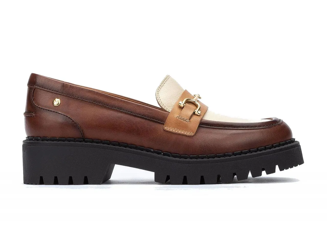 Mocasin Piel Cuero Pala Beige Banda Estribo Metal Oro