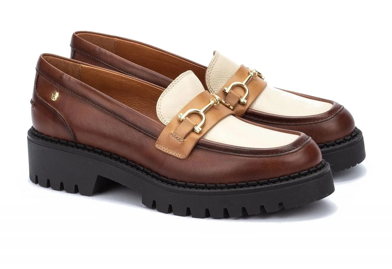 Mocasin Piel Cuero Pala Beige Banda Estribo Metal Oro