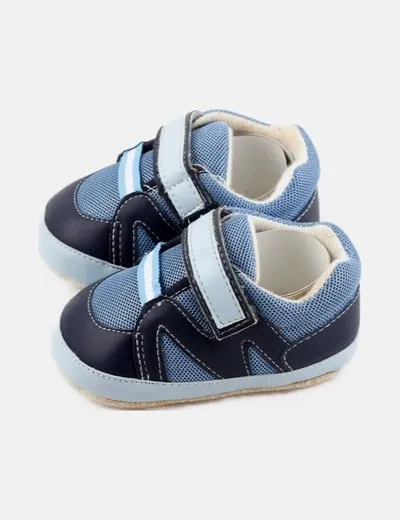 NoName Zapatilla azul detalle tiras