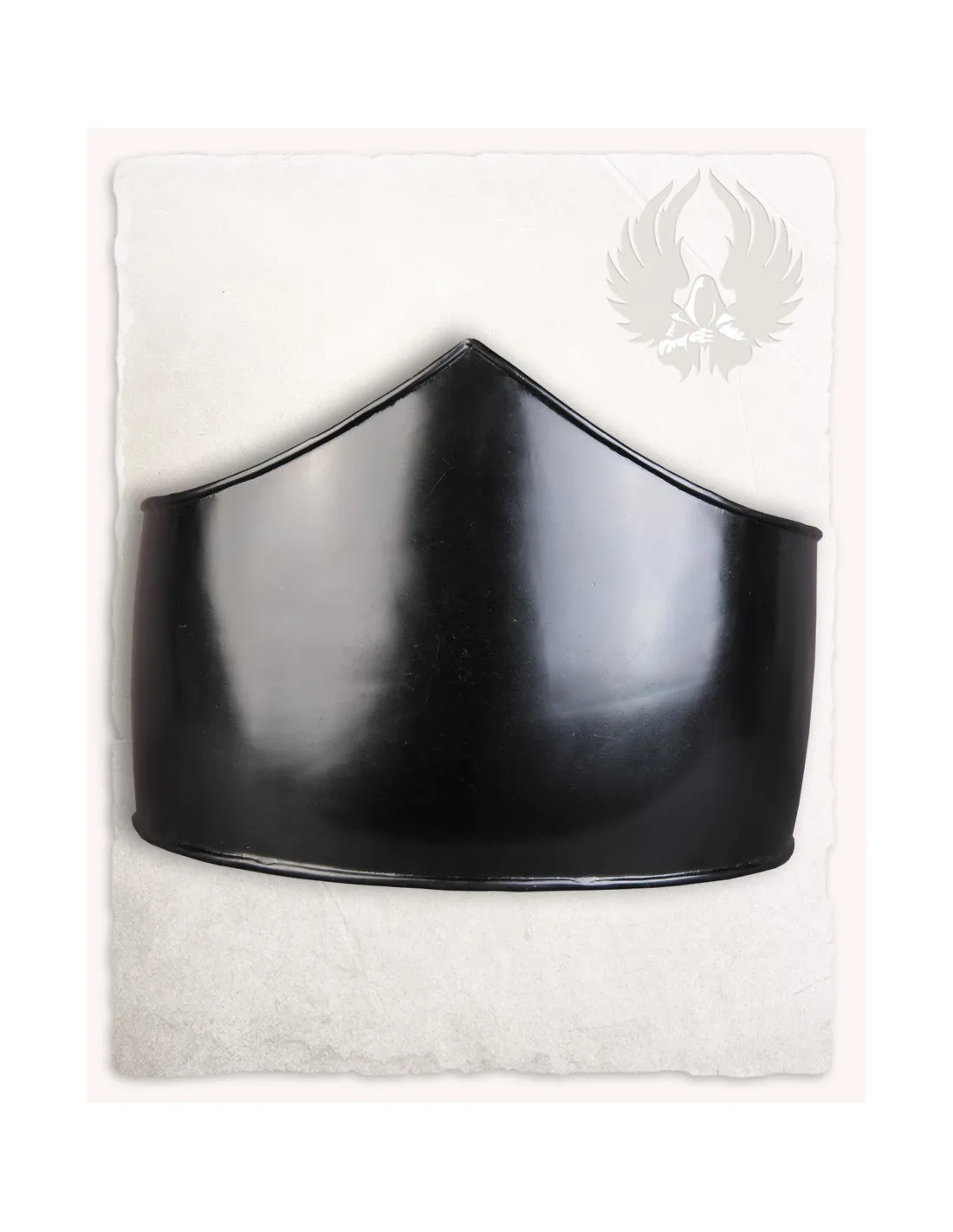 Pancera medieval modelo Friederich, acabado pulido