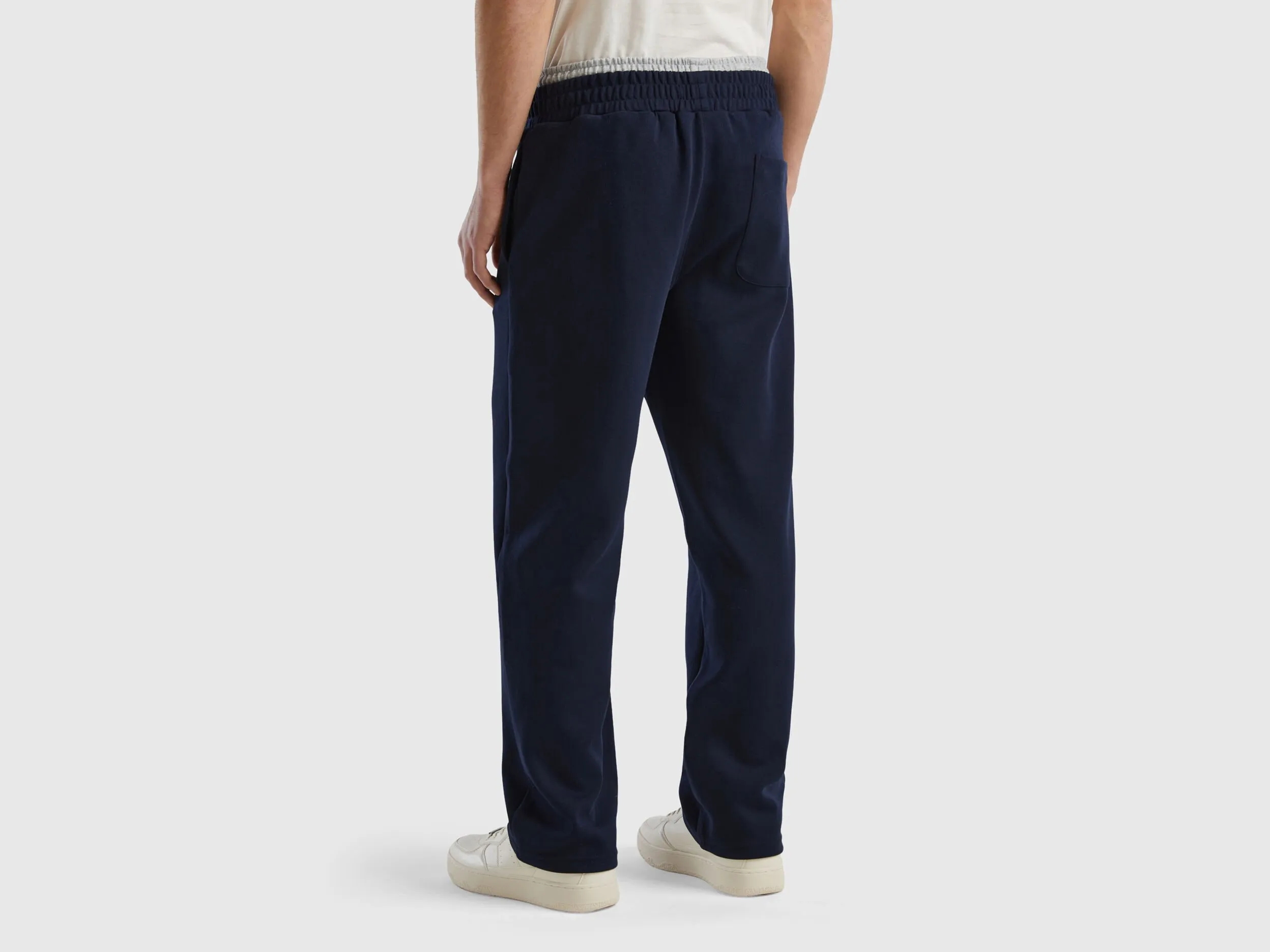 Pantalón deportivo de felpa con cordón