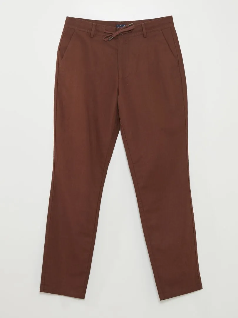 PANTALóN CHINO RECTO  MARRON