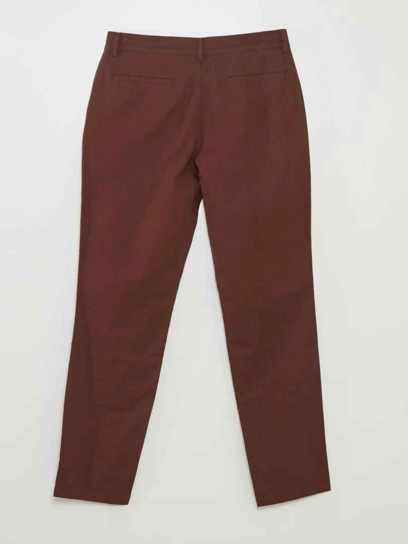 PANTALóN CHINO RECTO  MARRON