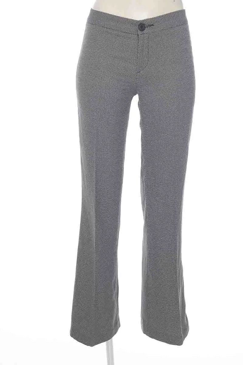 PANTALóN COLOR NEGRO  ARMI