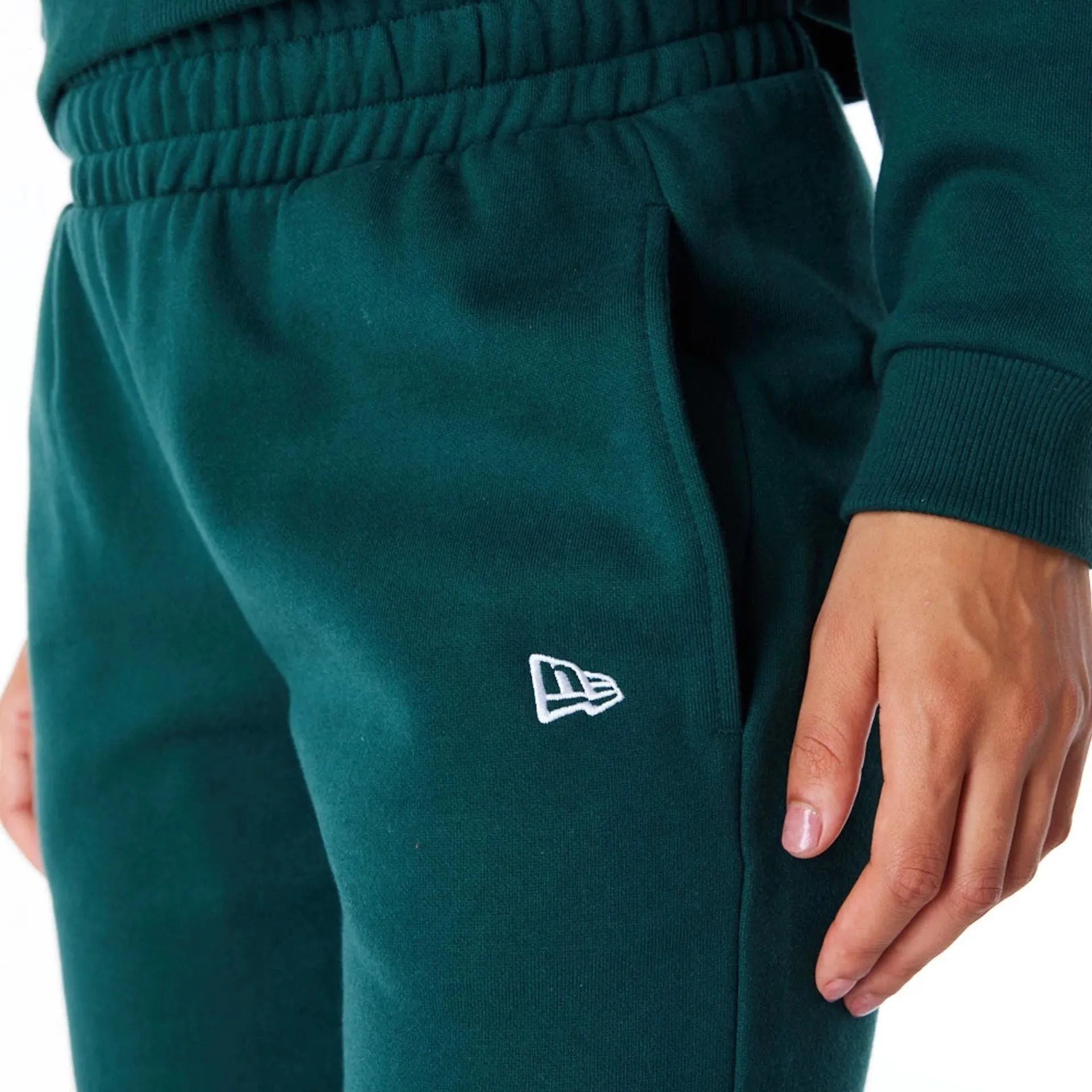 Pantalón Fleece Joggers New Era Infill