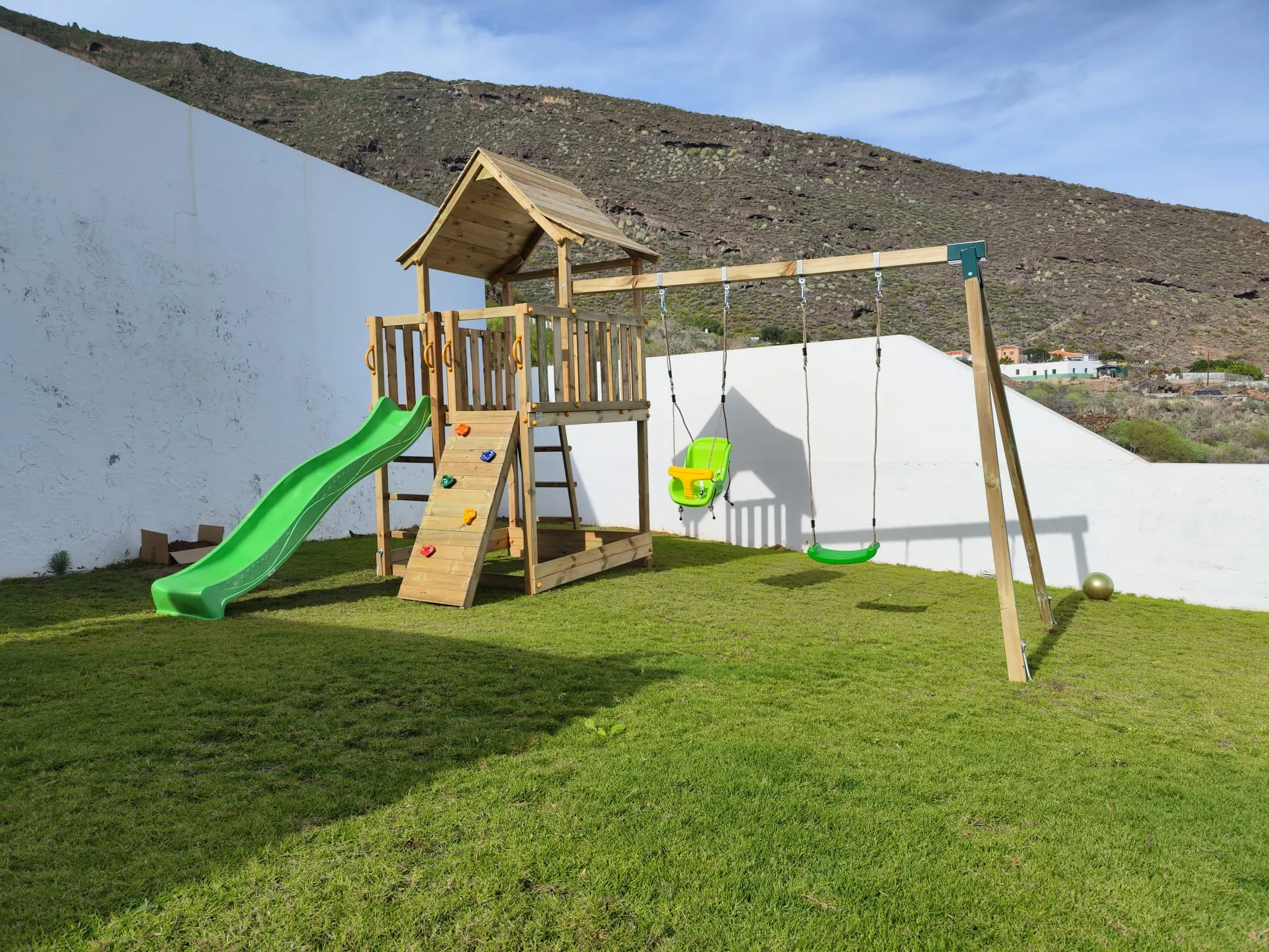 PARQUE INFANTIL MASGAMES PAGODA L + COLUMPIO DOBLE + ROCÓDROMO