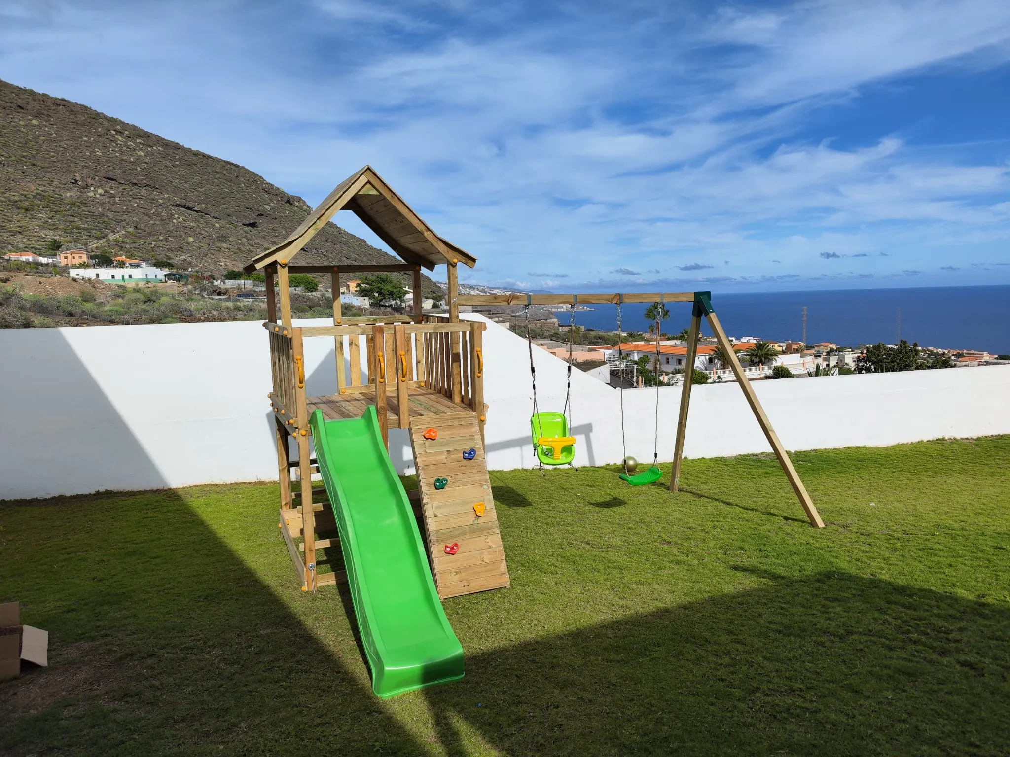 PARQUE INFANTIL MASGAMES PAGODA L + COLUMPIO DOBLE + ROCÓDROMO