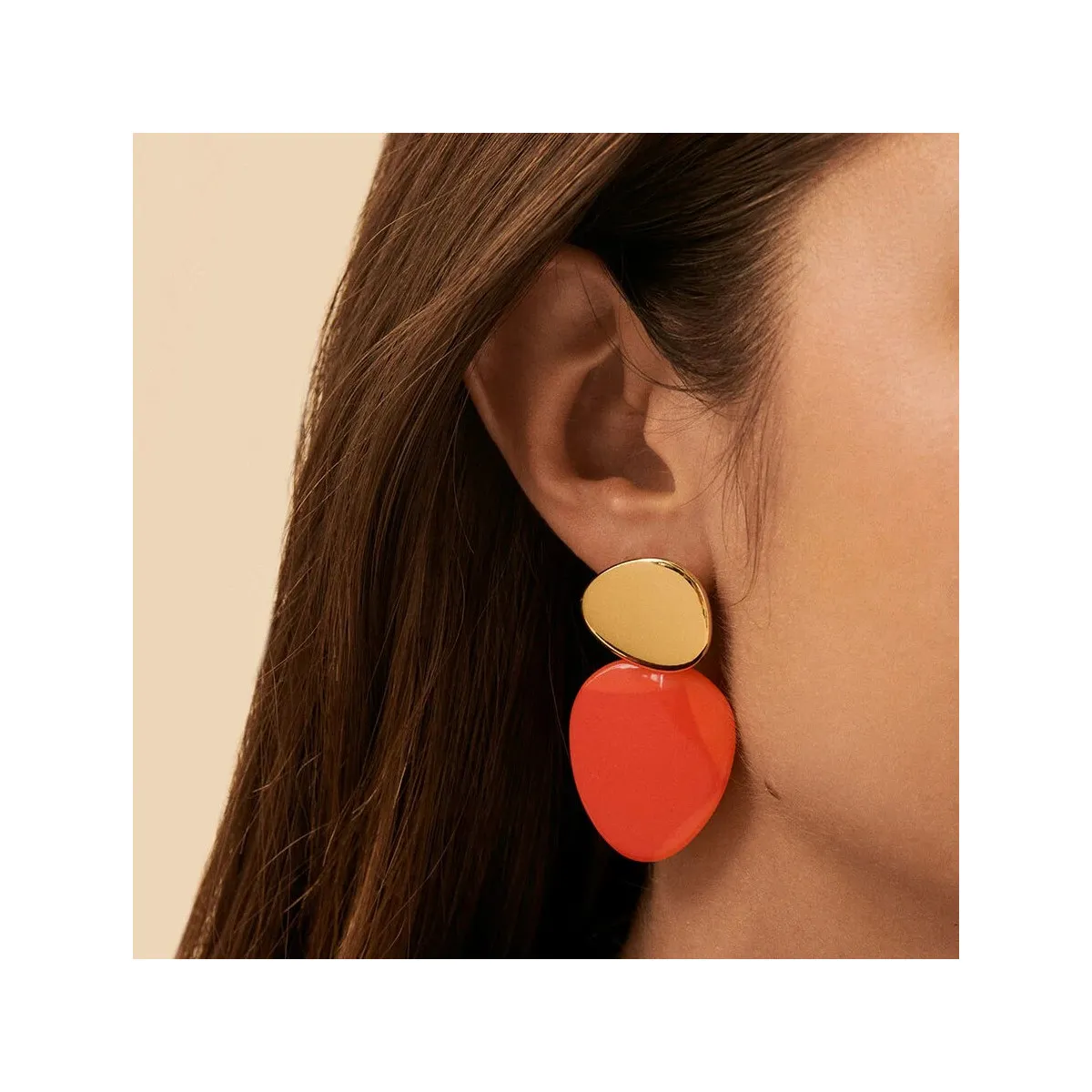 PENDIENTES LARGOS BRIGITTE NARANJA / ORO  AGATHA PARIS