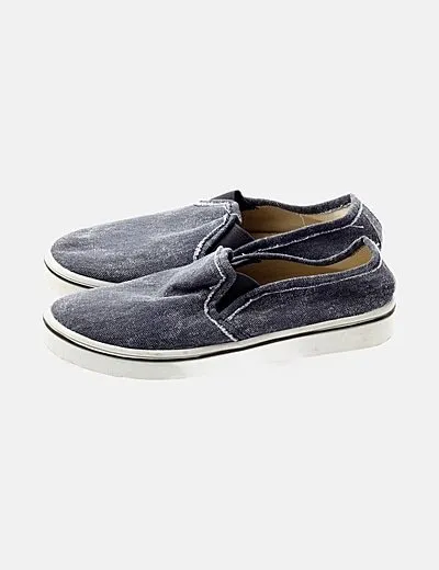 Pieces Zapatilla azul desgastado gomas