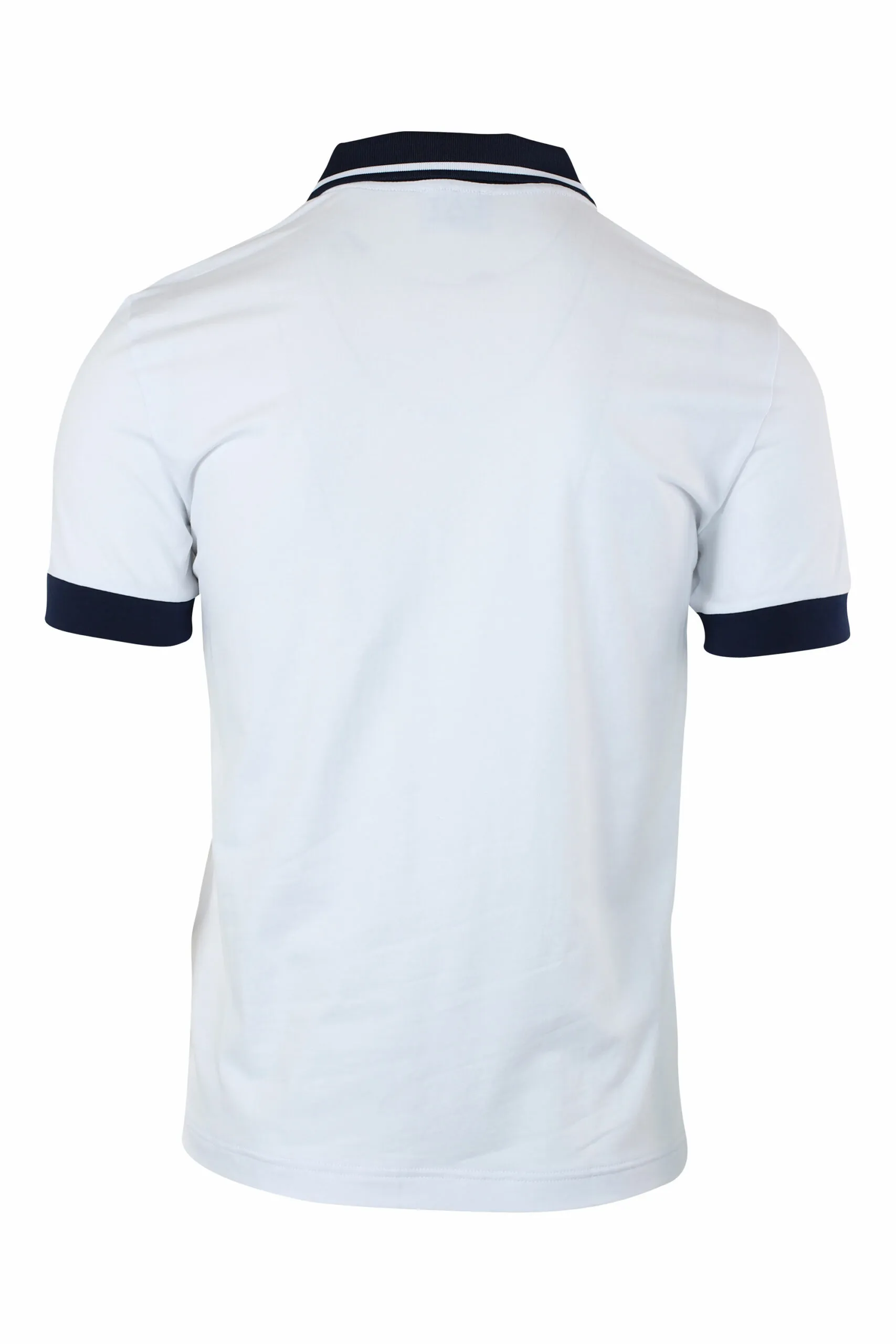 Polo blanco con minilogo y cinta en hombros