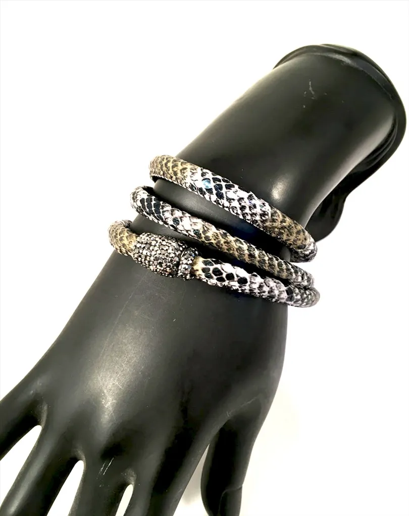 PULSERAS ORIGINALES EN ERROYABLES  CON CIERRE DE CRISTAL SWAROSKY IDEALES PARA HOMBRE O MUJER COLOR GRIS