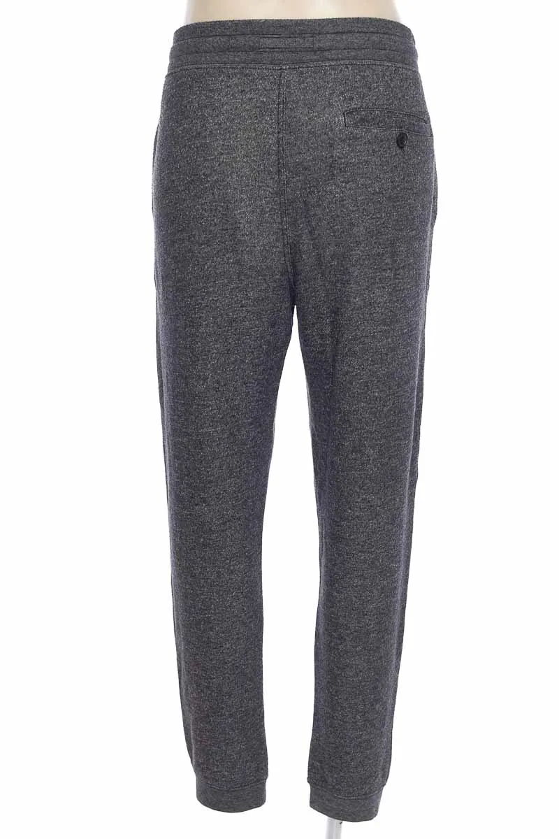 ROPA DEPORTIVA COLOR GRIS  EXPRESS
