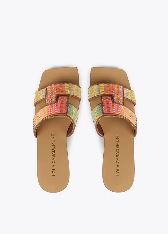 Sandalia plana efecto rafia multicolor Lola Casademunt