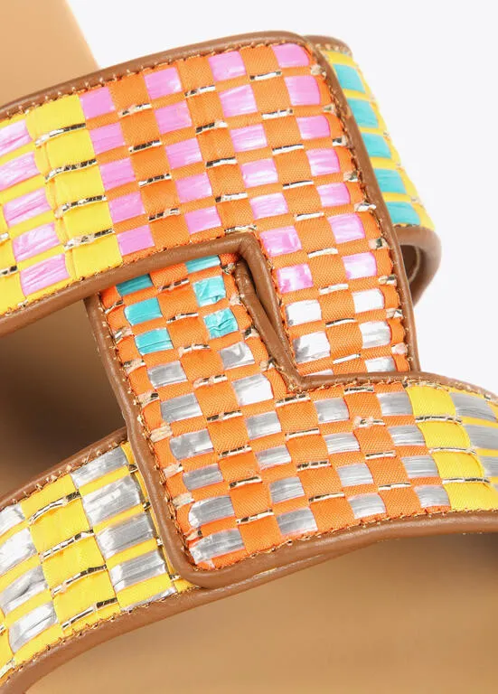 Sandalia plana efecto rafia multicolor Lola Casademunt