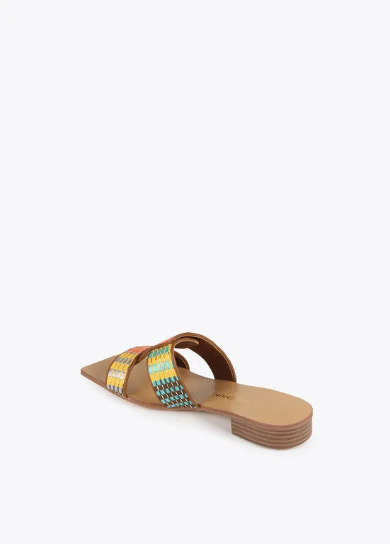 Sandalia plana efecto rafia multicolor Lola Casademunt