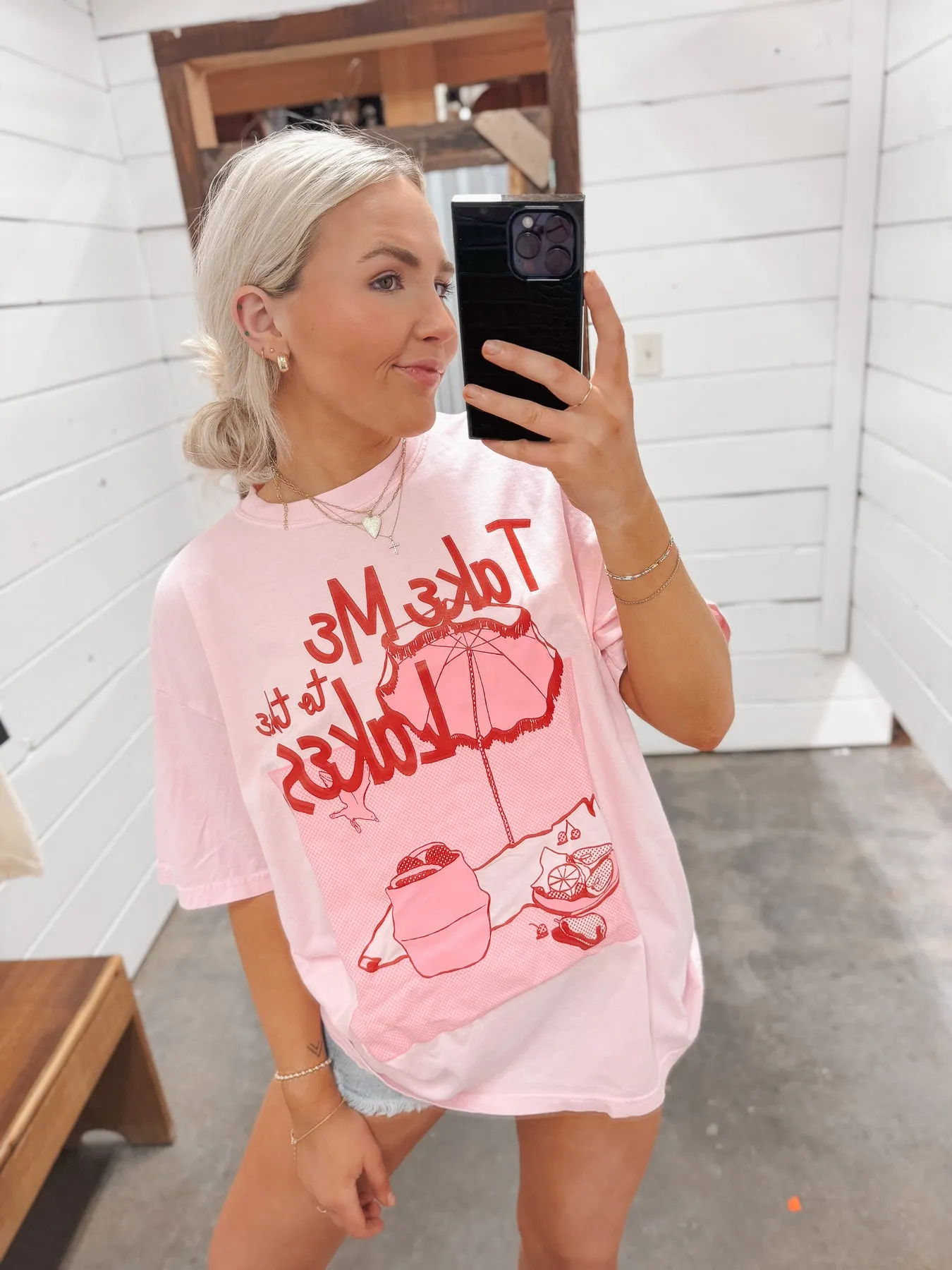 TAKE ME TO THE LAKES OVERSIZED TEE