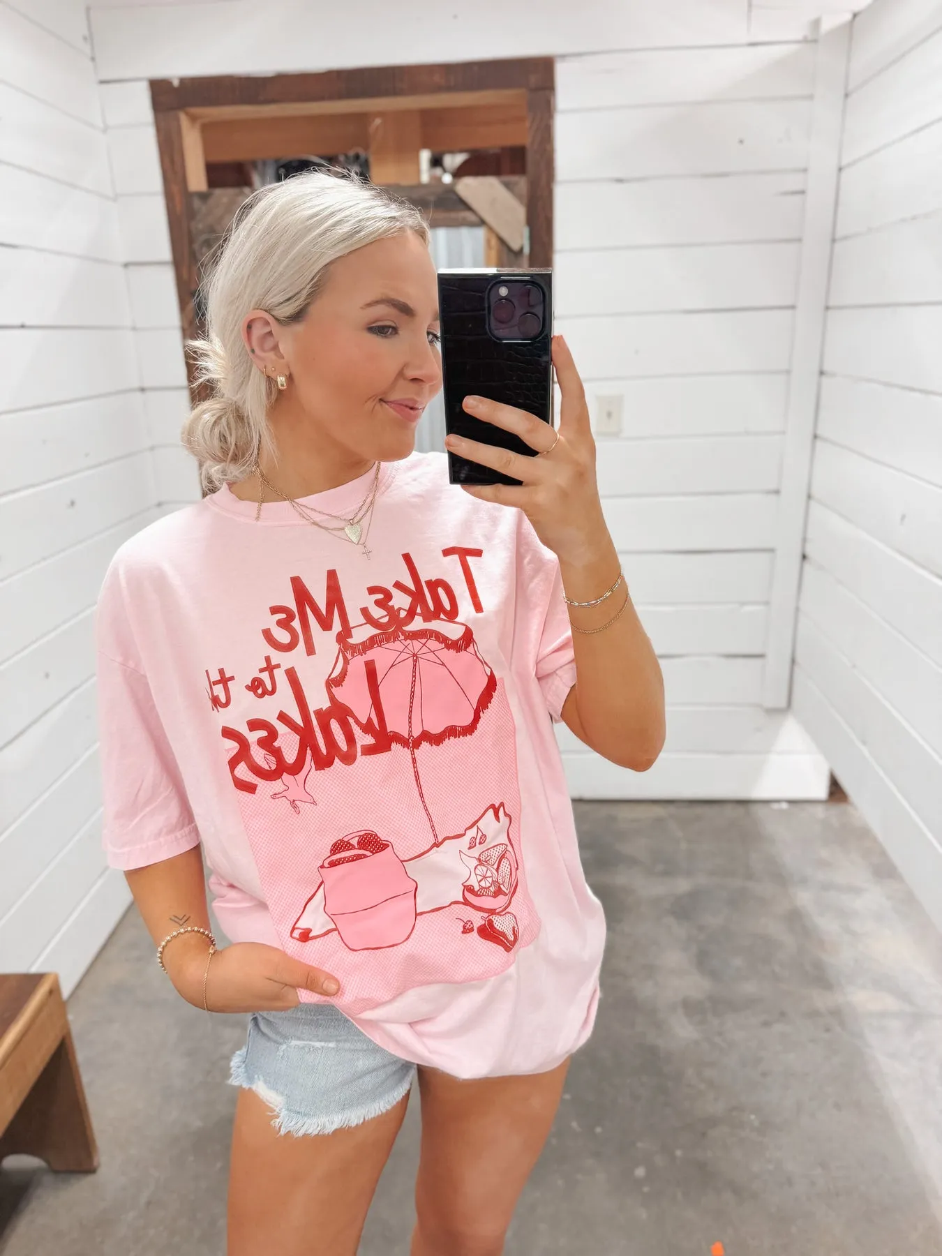 TAKE ME TO THE LAKES OVERSIZED TEE