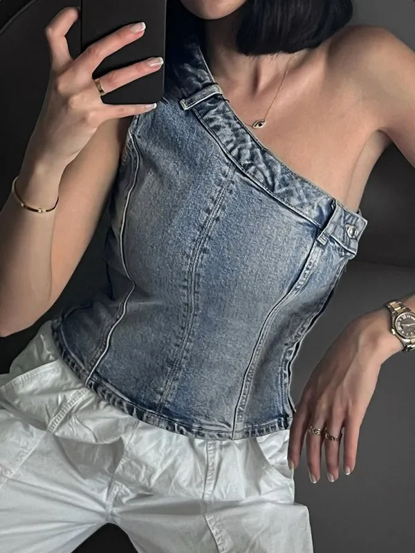 Top bandeau ajustado de mezclilla vintage con un hombro