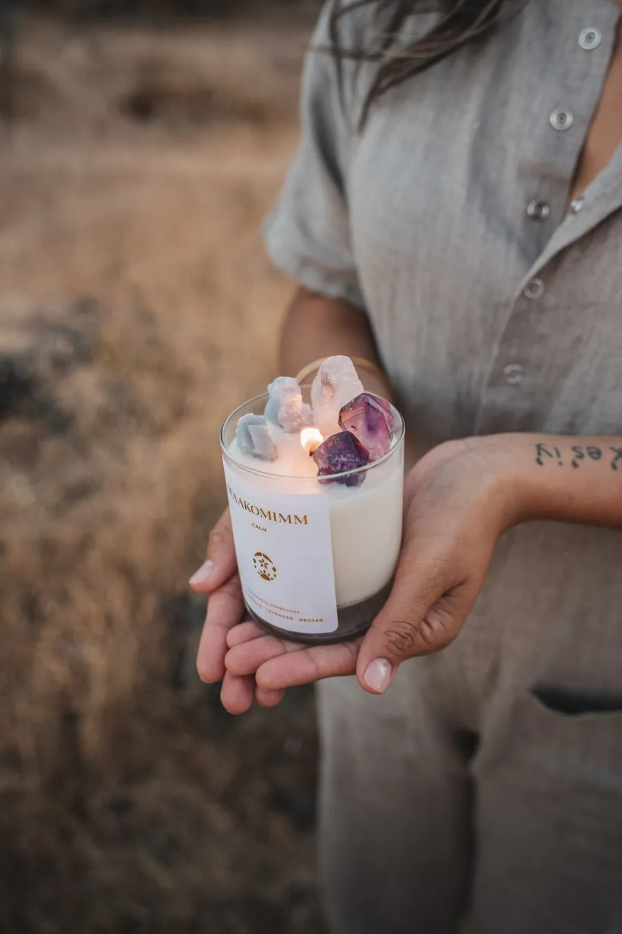 W A A K O M I M M // Calm Crystal Candle