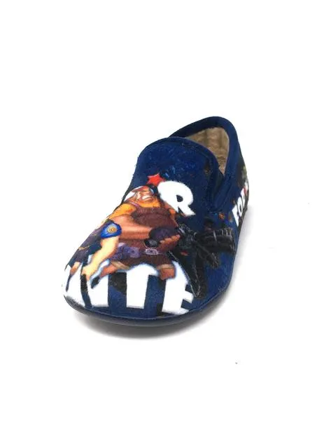 zapatilla de casa cerrada azul