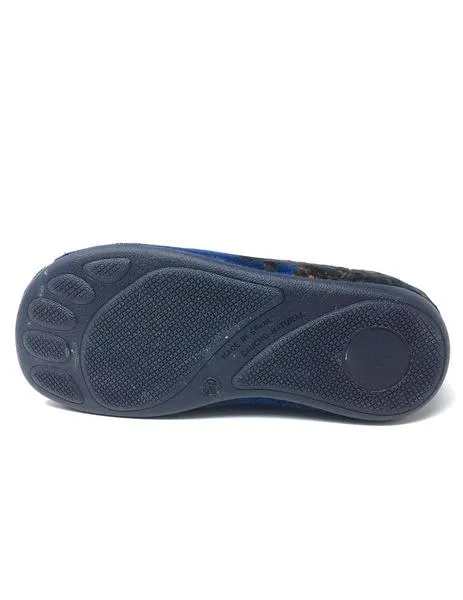 zapatilla de casa cerrada azul