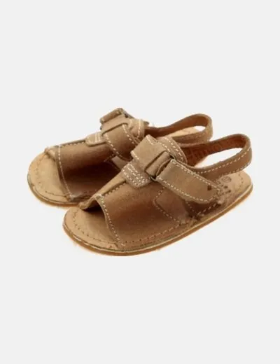 Zara Sandalia beige básica