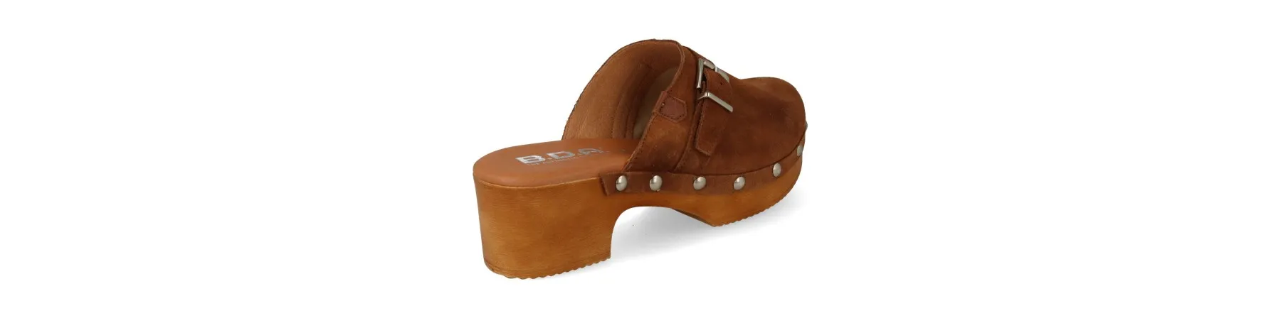 ZUECOS DE MADERA MUJER MOD. RUPIA CUERO